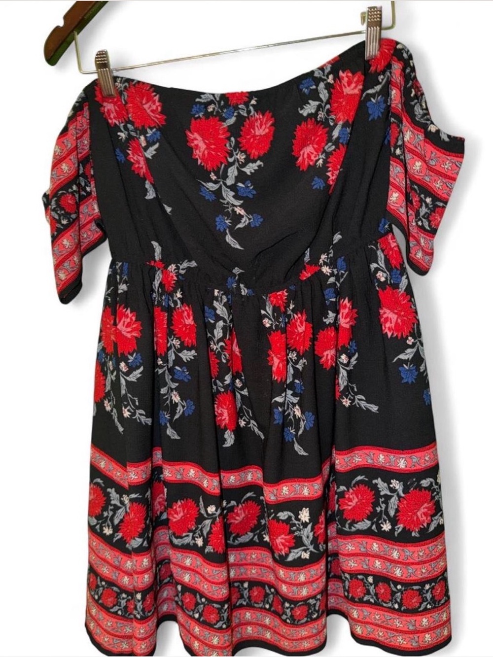 Black & Red Floral Off-Shoulder Boho Dress | Womens Size Medium Dress
